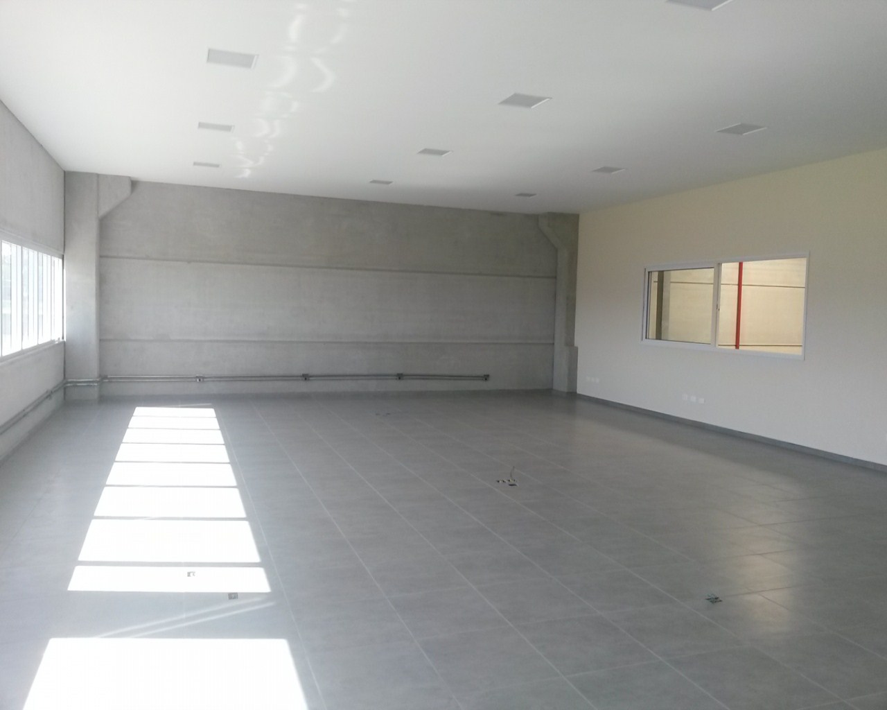 Depósito-Galpão-Armazém para alugar, 1600m² - Foto 16