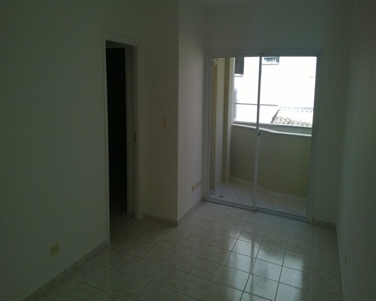 Apartamento à venda com 2 quartos, 75m² - Foto 7