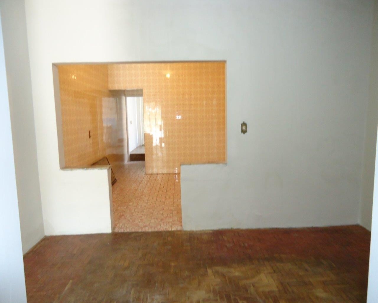 Casa à venda com 3 quartos, 118m² - Foto 1