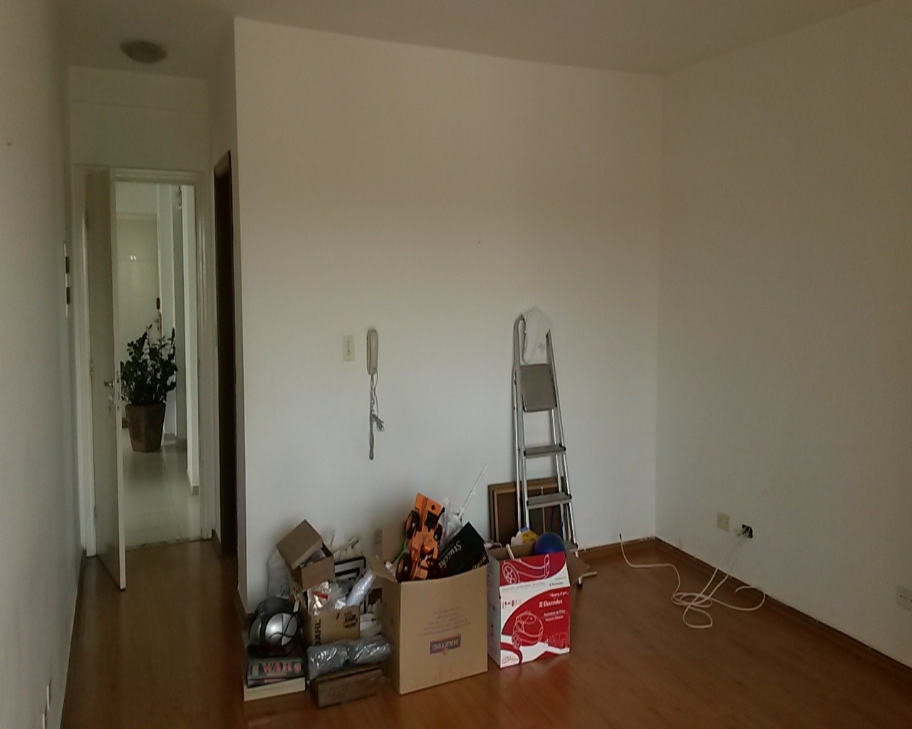 Apartamento à venda com 3 quartos, 80m² - Foto 2