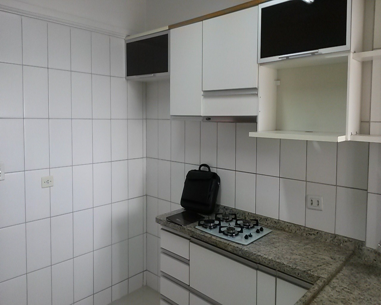 Apartamento à venda com 3 quartos, 80m² - Foto 11