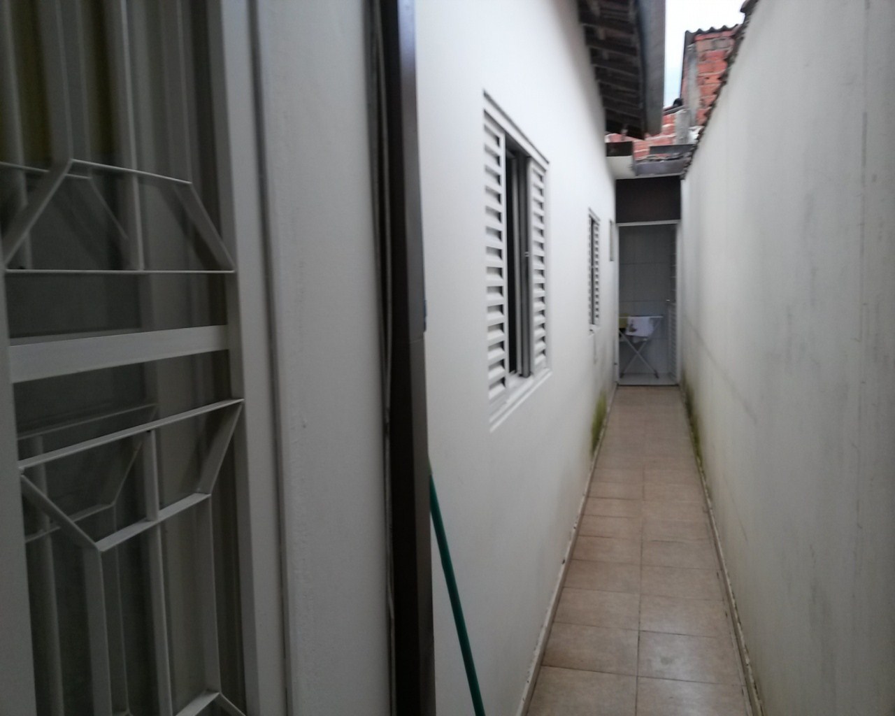 Casa à venda com 2 quartos, 66m² - Foto 4