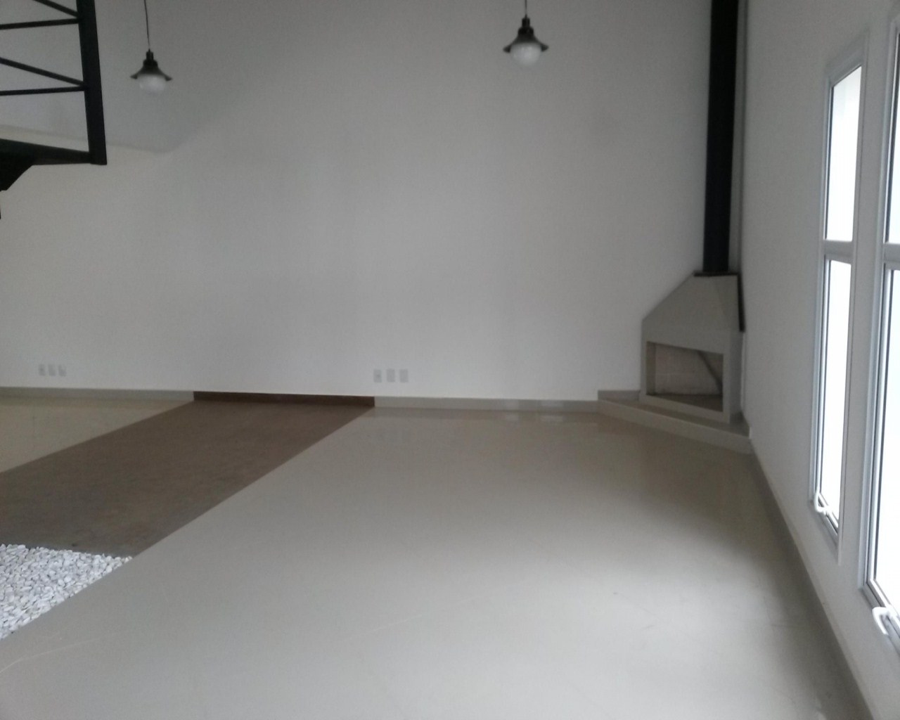 Casa à venda com 3 quartos, 280m² - Foto 2