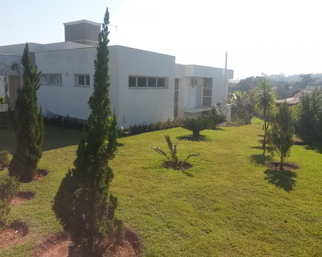 Casa à venda e aluguel com 4 quartos, 480m² - Foto 2