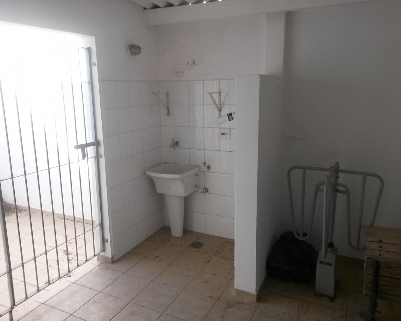 Casa à venda com 3 quartos, 120m² - Foto 4