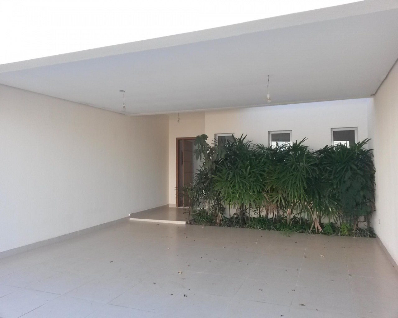 Casa à venda com 3 quartos, 180m² - Foto 2