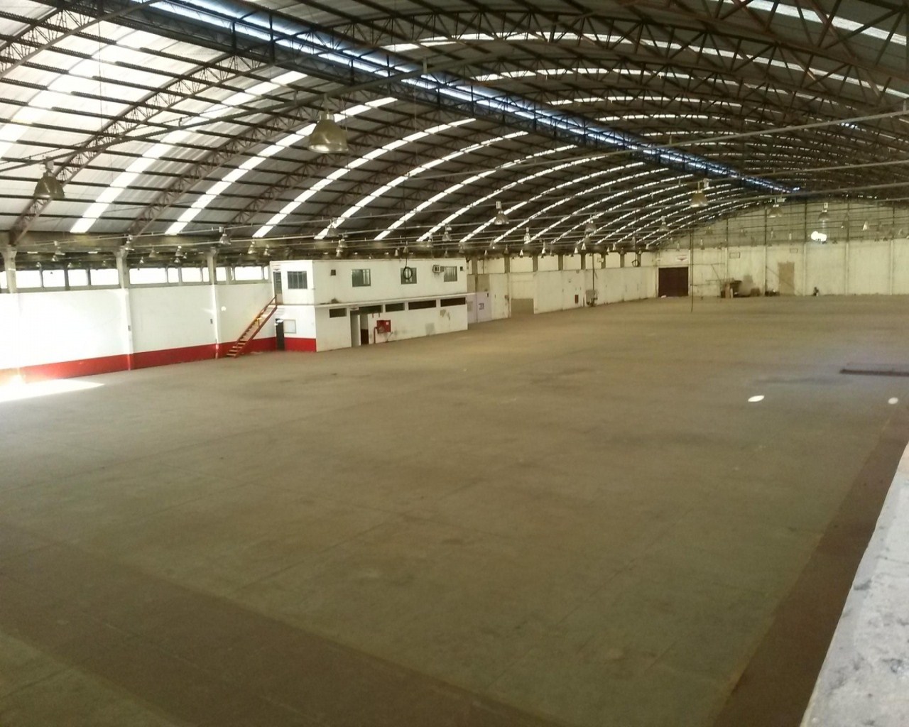 Depósito-Galpão-Armazém à venda e aluguel, 15000m² - Foto 1