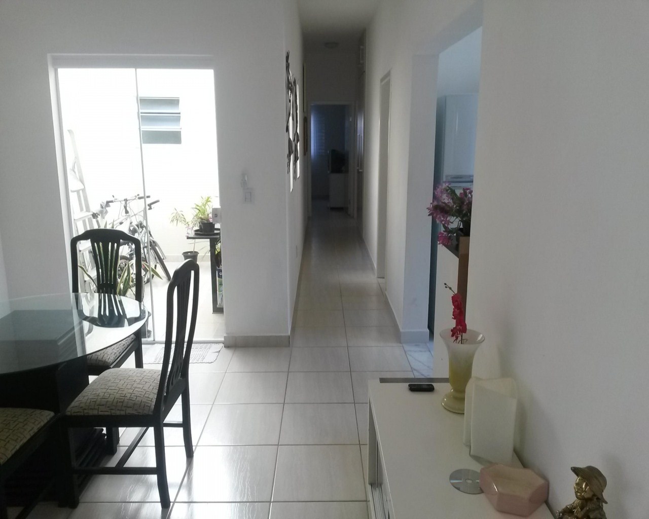 Casa à venda com 3 quartos, 120m² - Foto 1