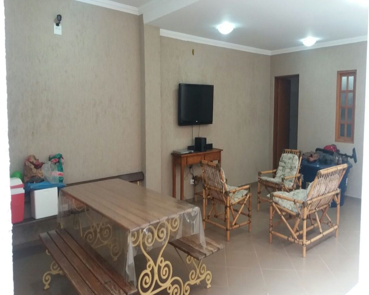 Casa à venda com 3 quartos, 140m² - Foto 1