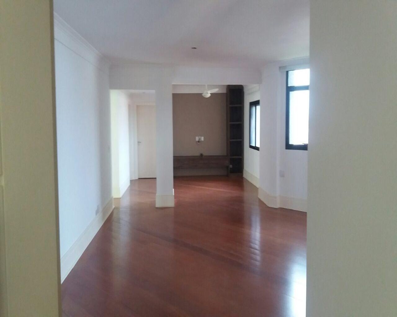 Apartamento à venda com 3 quartos, 250m² - Foto 10