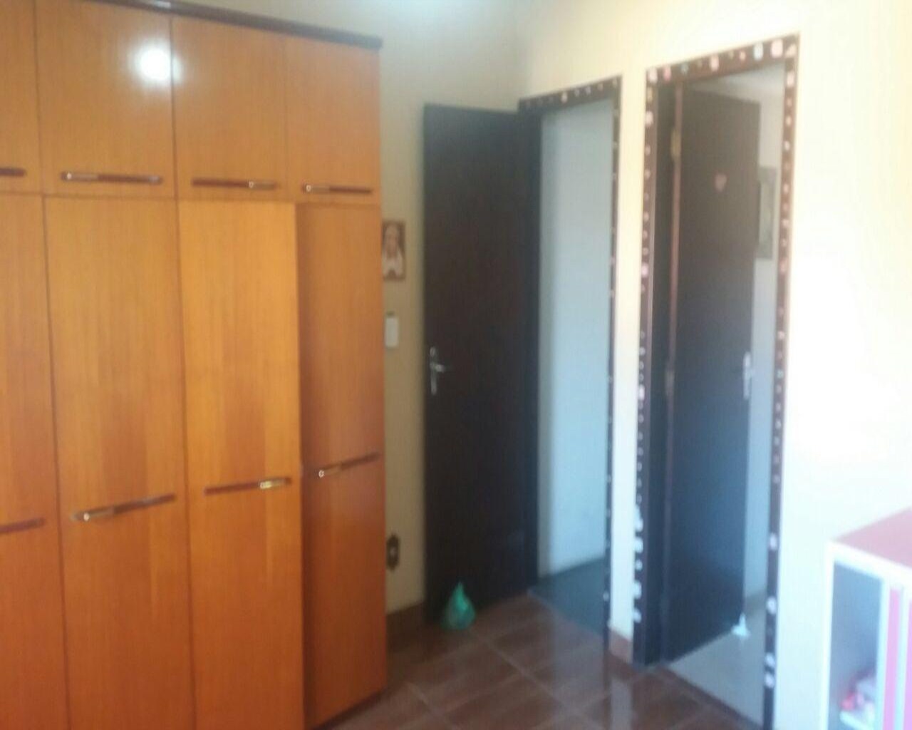 Casa à venda com 3 quartos, 166m² - Foto 3