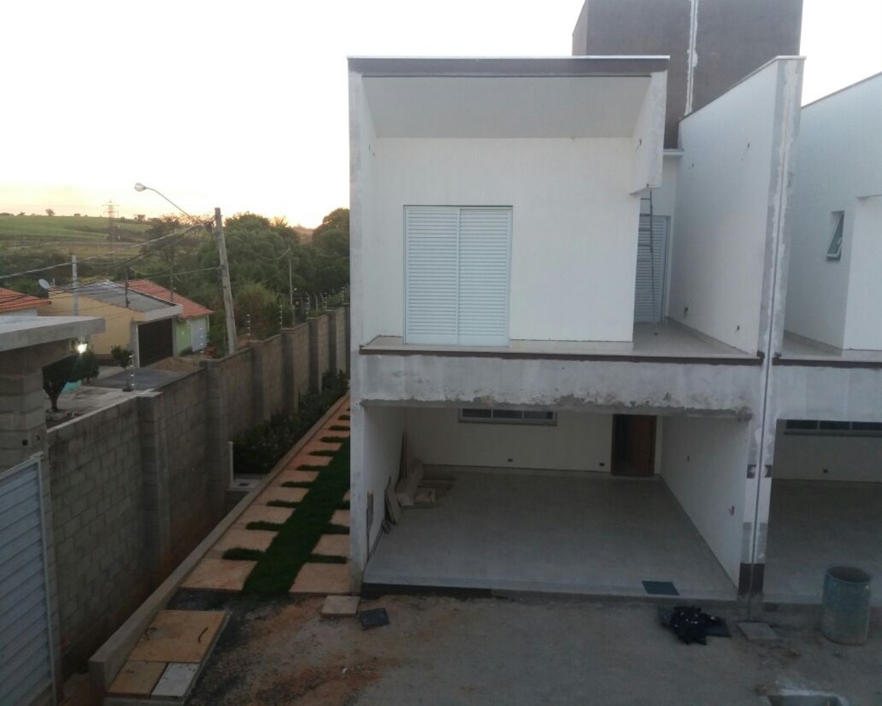 Casa à venda com 3 quartos, 137m² - Foto 4