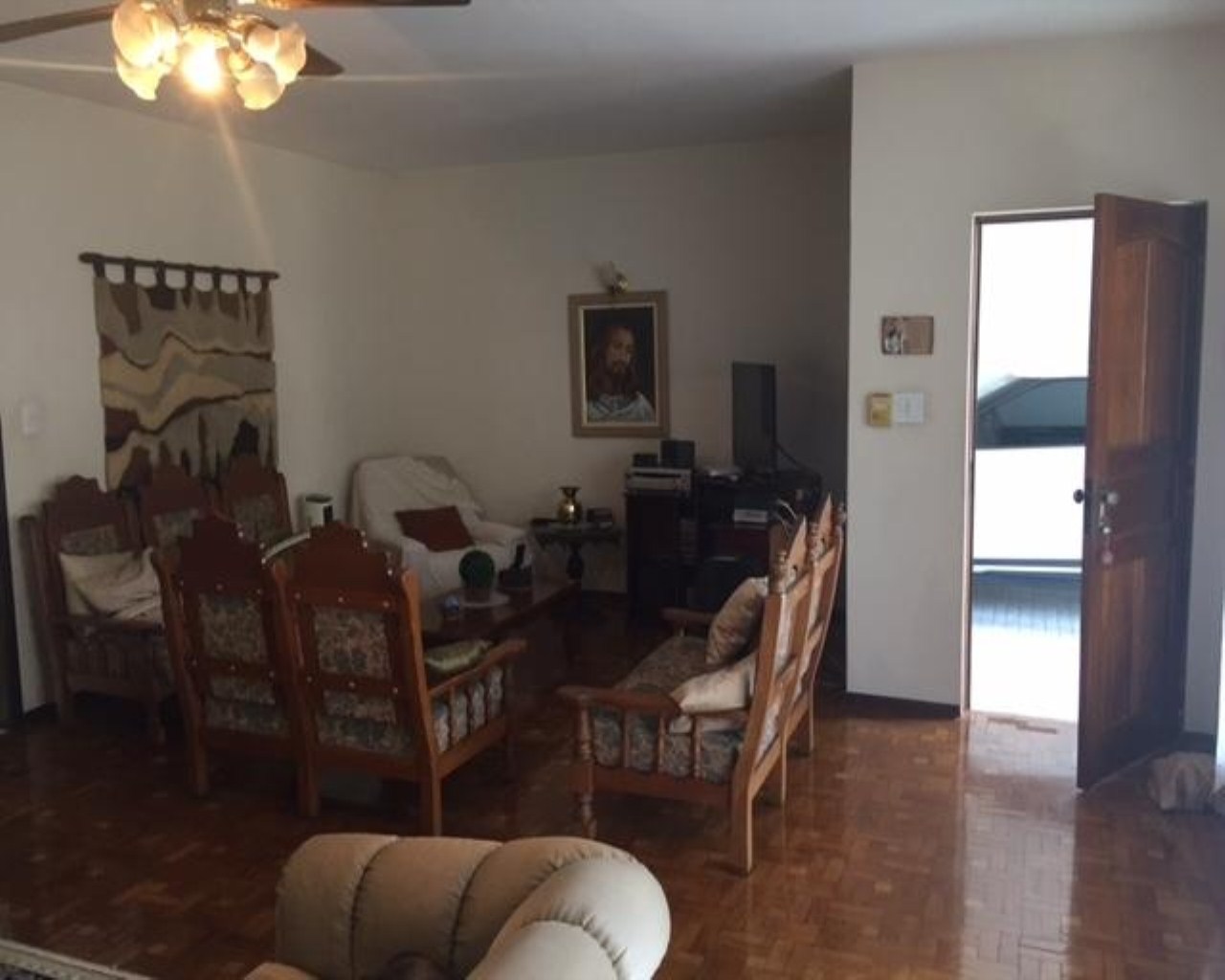 Casa à venda com 3 quartos, 300m² - Foto 4