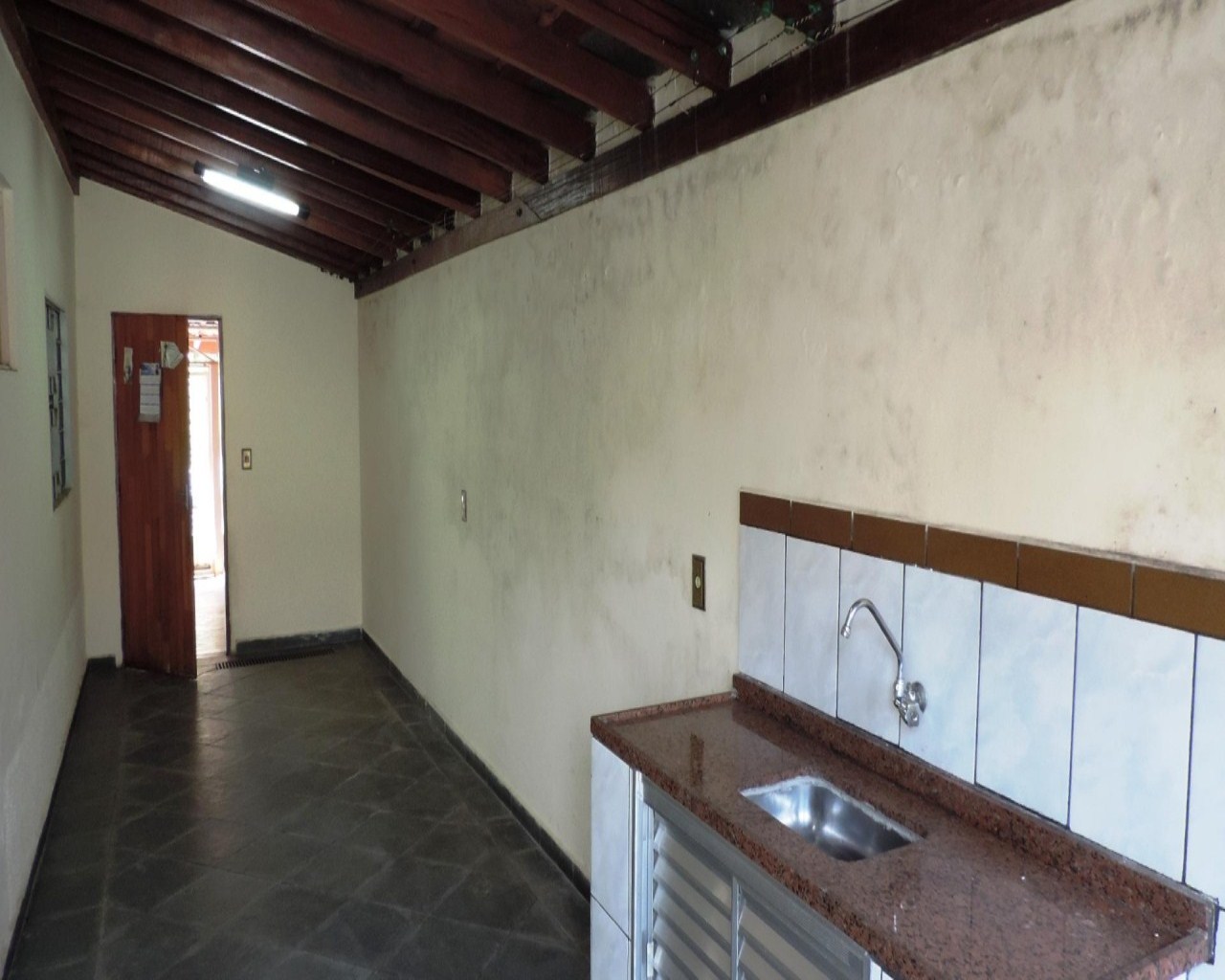 Casa à venda com 2 quartos, 130m² - Foto 6