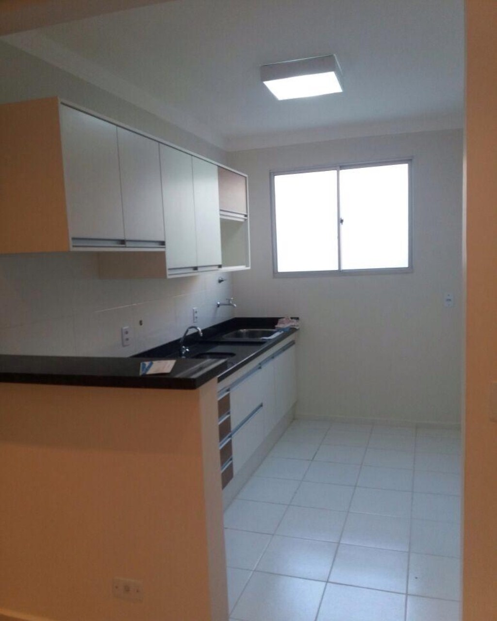 Apartamento à venda com 2 quartos, 42m² - Foto 2