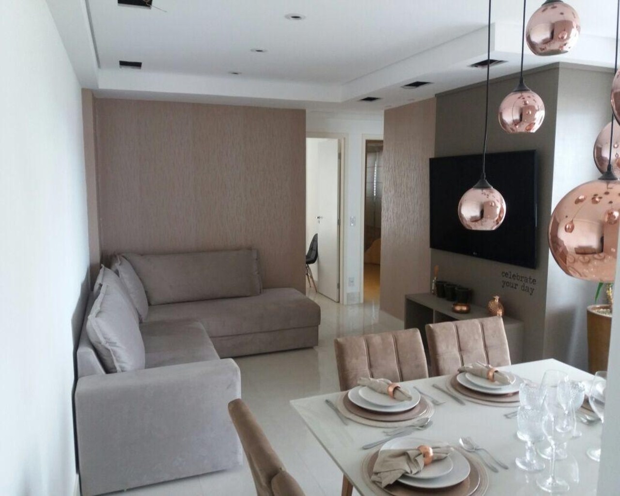 Apartamento à venda com 3 quartos, 83m² - Foto 1