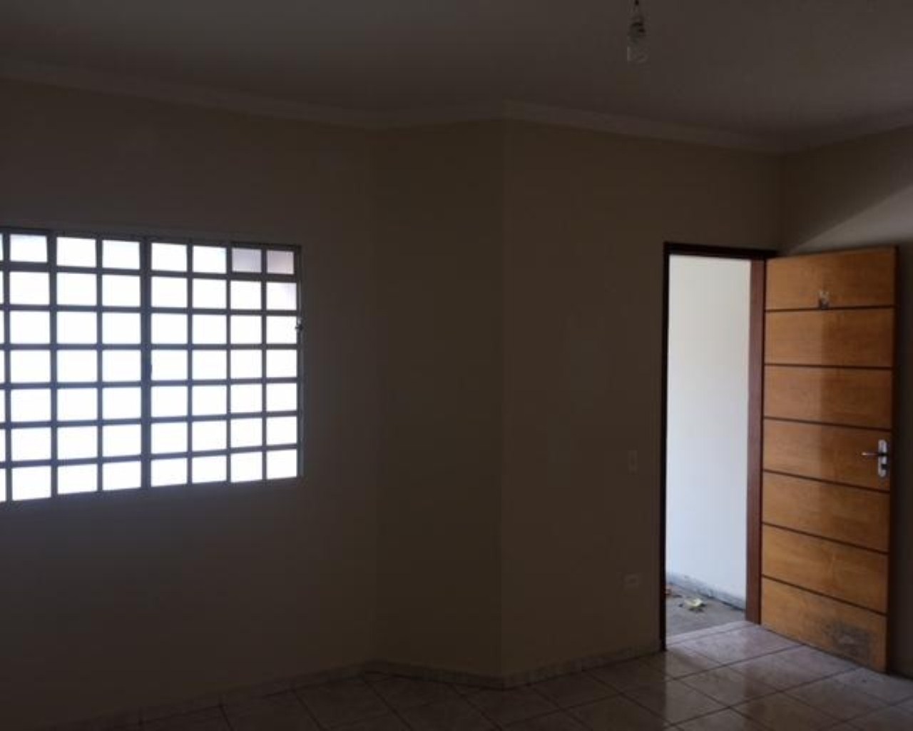 Casa à venda com 2 quartos, 96m² - Foto 1