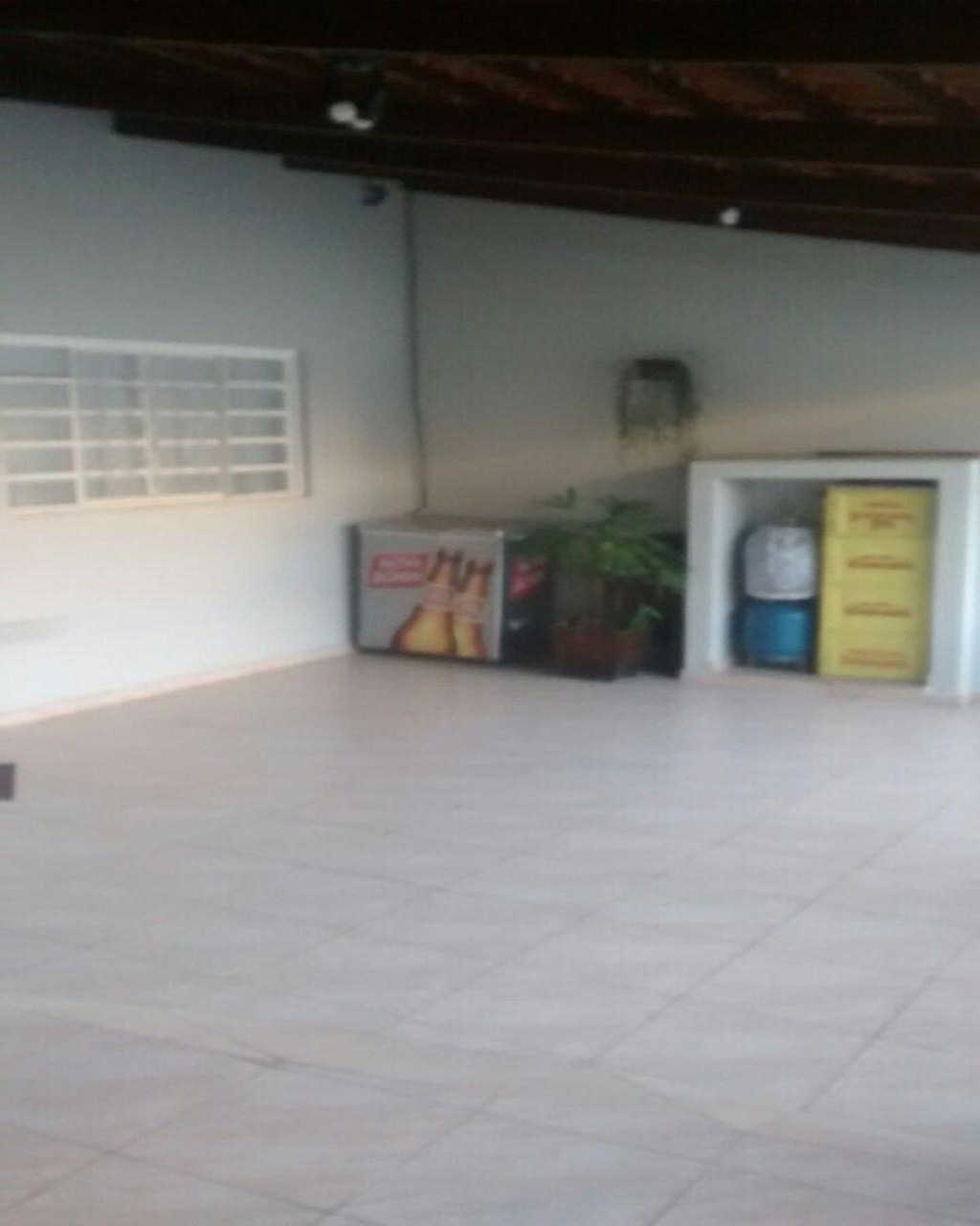 Casa à venda com 2 quartos, 150m² - Foto 2