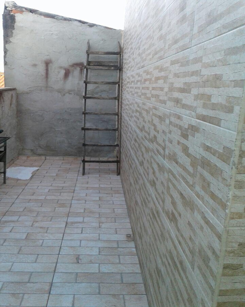 Casa à venda com 3 quartos, 120m² - Foto 2