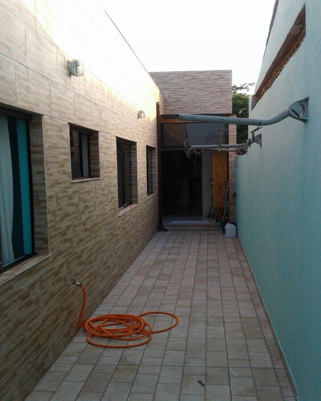 Casa à venda com 3 quartos, 120m² - Foto 3