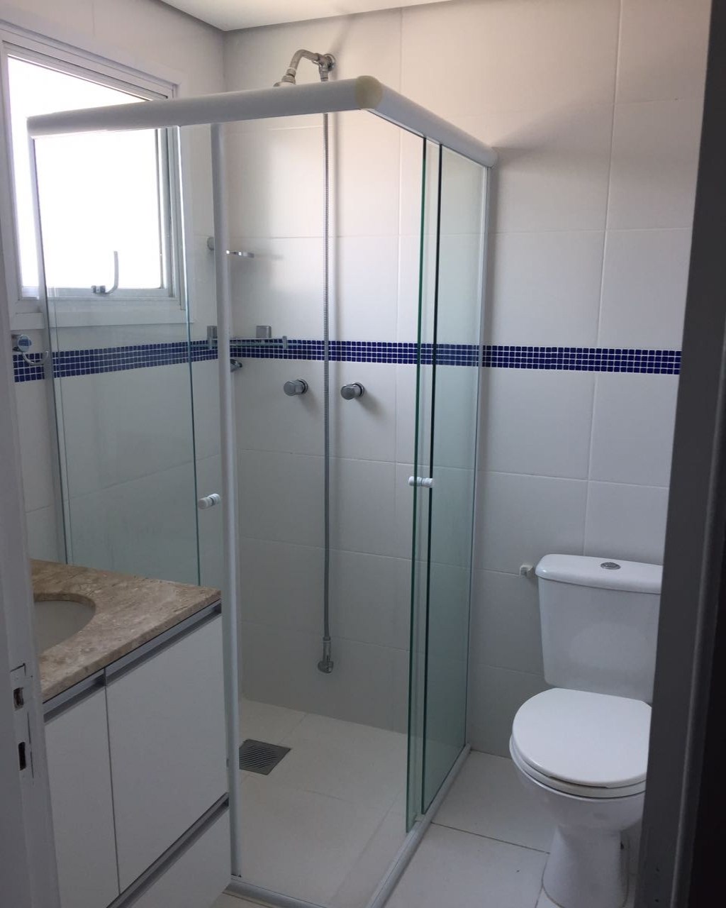 Apartamento à venda com 3 quartos, 80m² - Foto 2