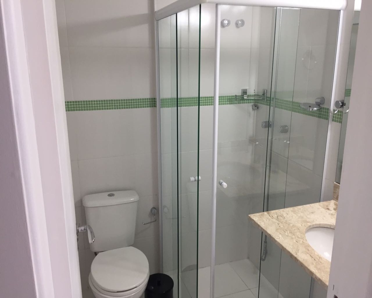 Apartamento à venda com 3 quartos, 80m² - Foto 4