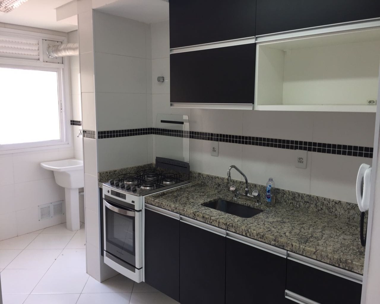 Apartamento à venda com 3 quartos, 80m² - Foto 1