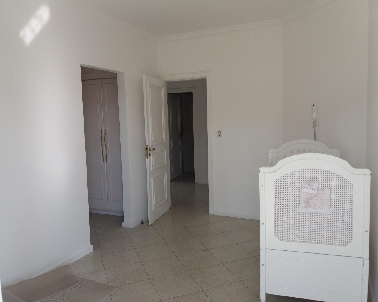 Casa à venda com 4 quartos, 300m² - Foto 4