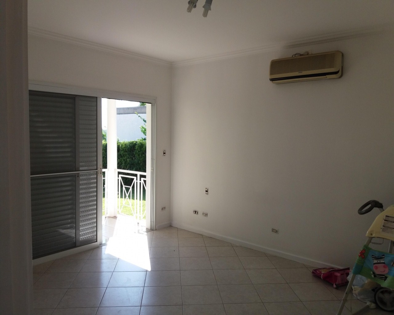 Casa à venda com 4 quartos, 300m² - Foto 32