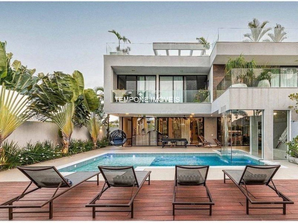 Casa para Comprar em BARRA DA TIJUCA - RIO DE JANEIRO - RJ