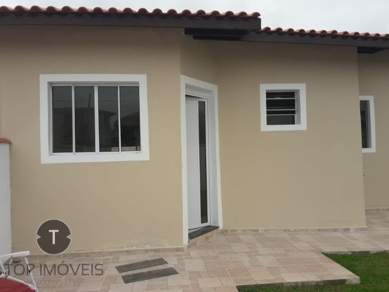 Casa à venda com 2 quartos, 60m² - Foto 2