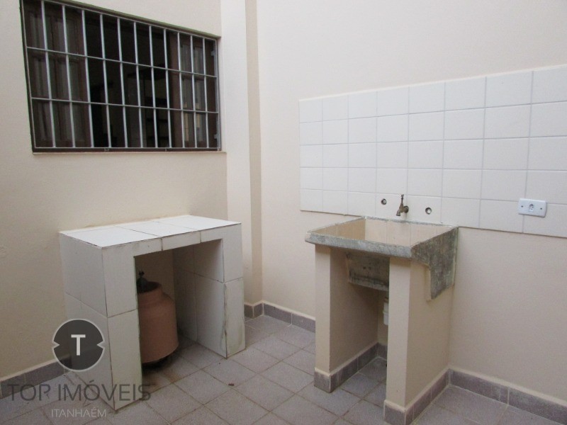 Casa à venda com 4 quartos, 200m² - Foto 15