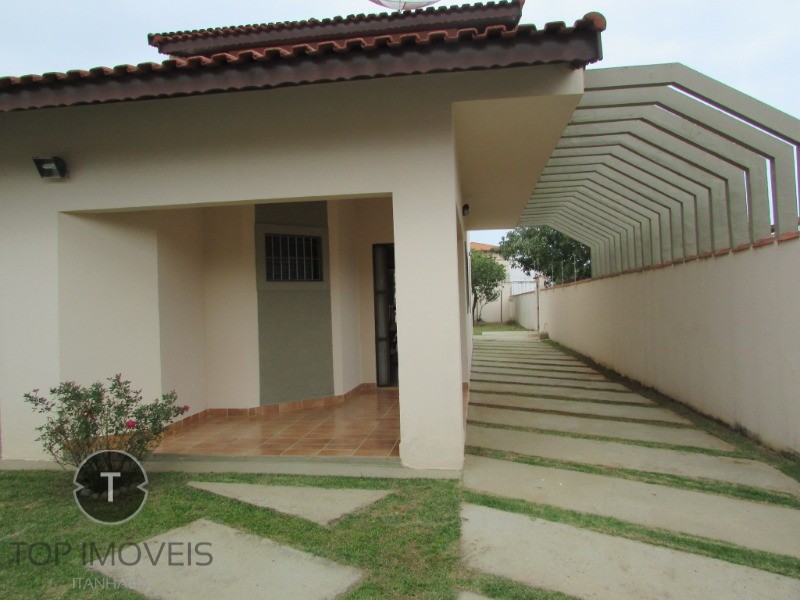 Casa à venda com 4 quartos, 200m² - Foto 3