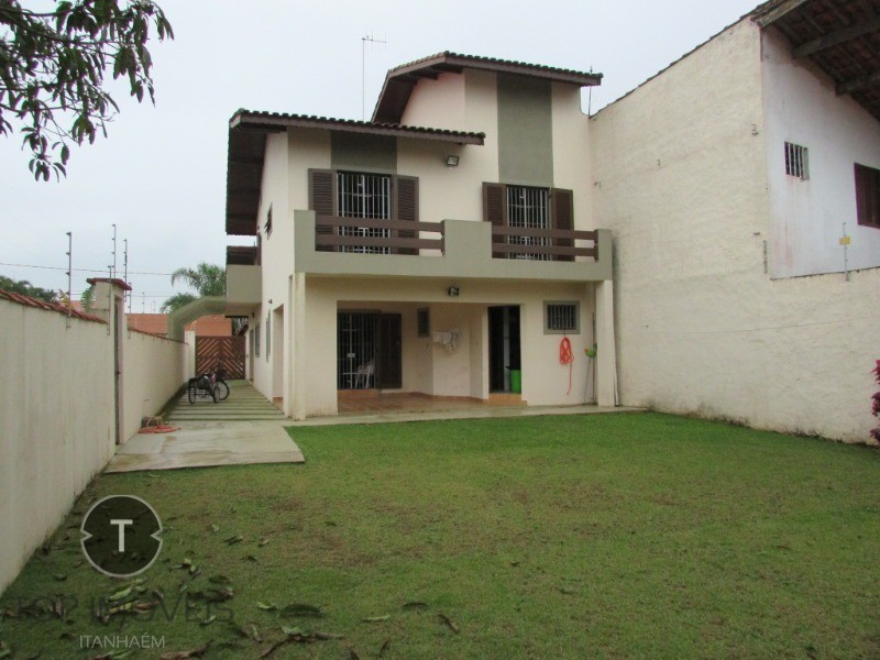 Casa à venda com 4 quartos, 200m² - Foto 2