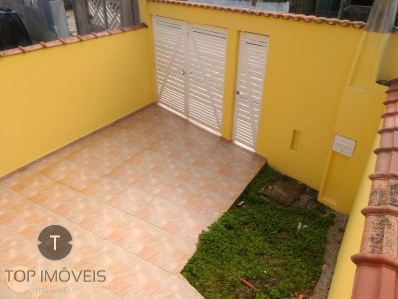 Casa à venda com 2 quartos, 64m² - Foto 2