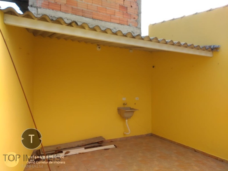 Casa à venda com 2 quartos, 64m² - Foto 7