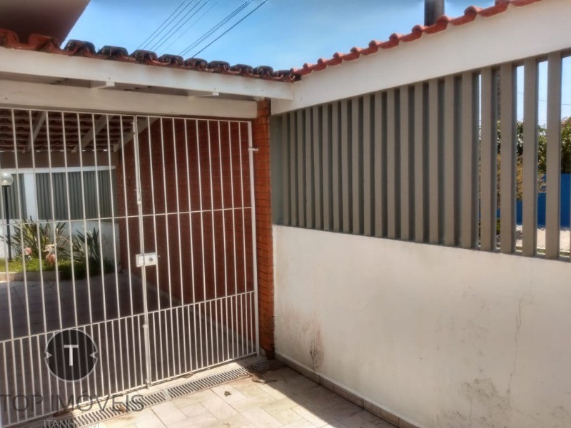 Casa à venda com 3 quartos, 300m² - Foto 44