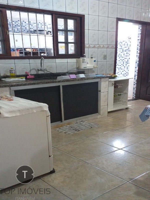 Casa à venda com 2 quartos, 110m² - Foto 11