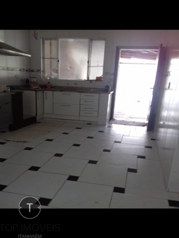 Casa à venda com 3 quartos, 300m² - Foto 17