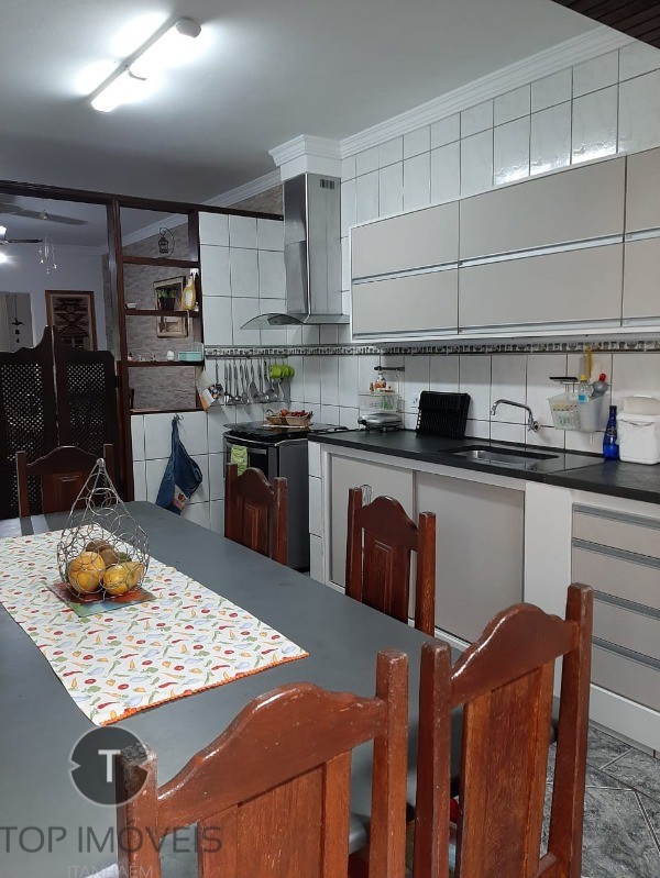 Casa à venda com 4 quartos, 189m² - Foto 14