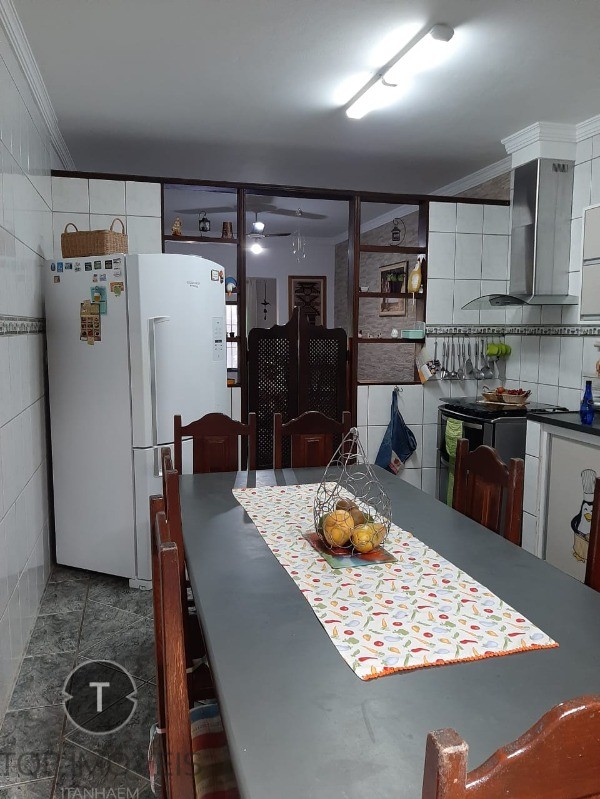 Casa à venda com 4 quartos, 189m² - Foto 17