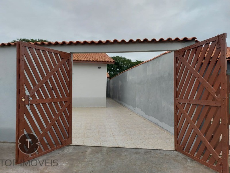 Casa à venda com 2 quartos, 75m² - Foto 2