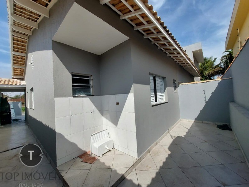 Casa à venda com 2 quartos, 60m² - Foto 14