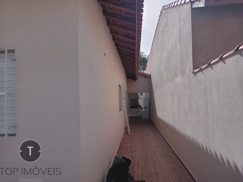 Casa à venda com 2 quartos, 74m² - Foto 5