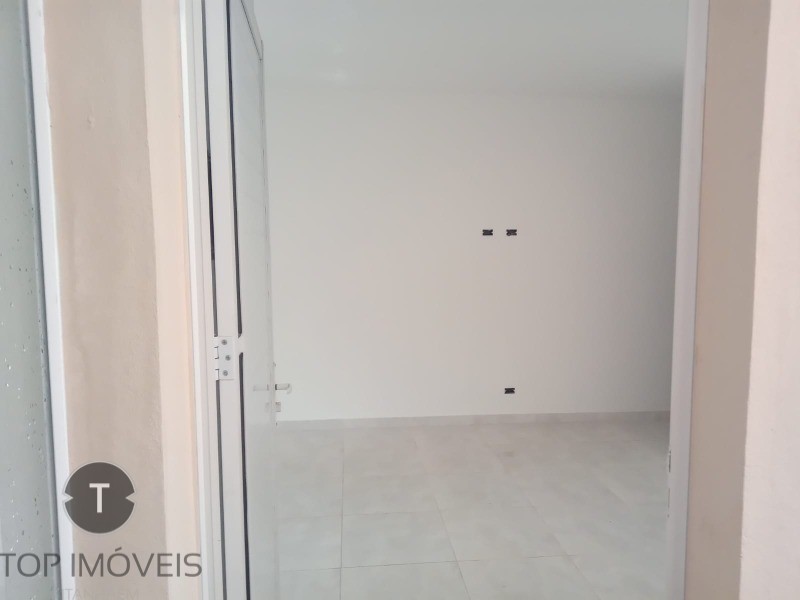 Casa à venda com 2 quartos, 74m² - Foto 13