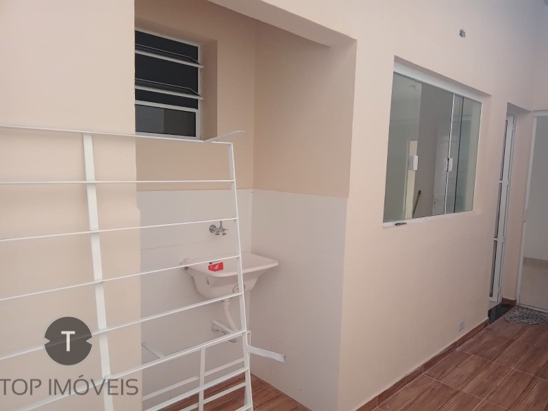 Casa à venda com 2 quartos, 74m² - Foto 8