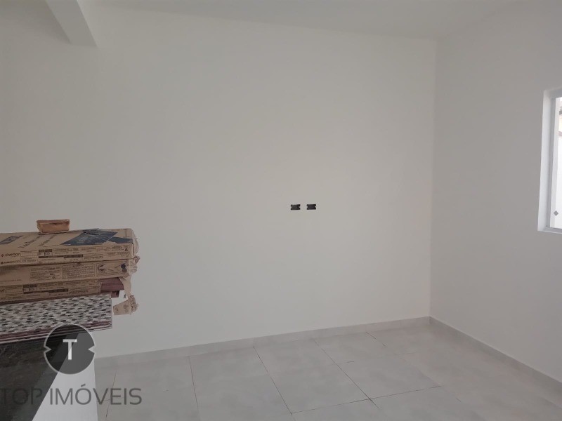 Casa à venda com 2 quartos, 67m² - Foto 11