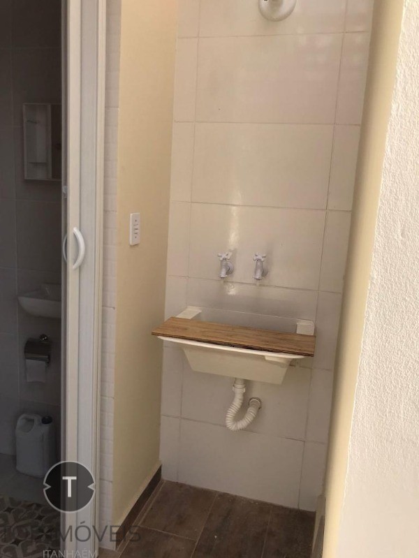 Casa à venda com 2 quartos, 65m² - Foto 15