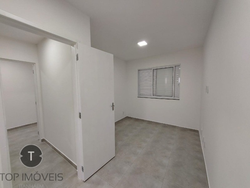 Casa à venda com 2 quartos, 70m² - Foto 35