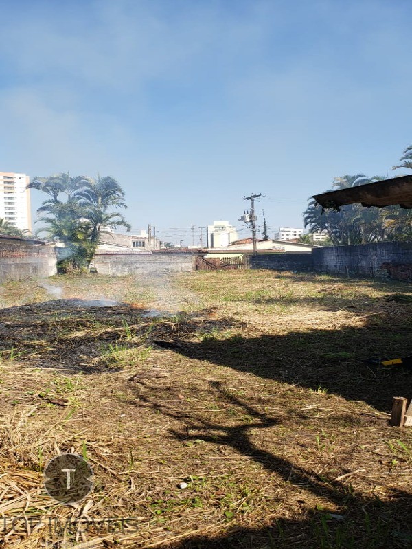 Terreno à venda, 900m² - Foto 1